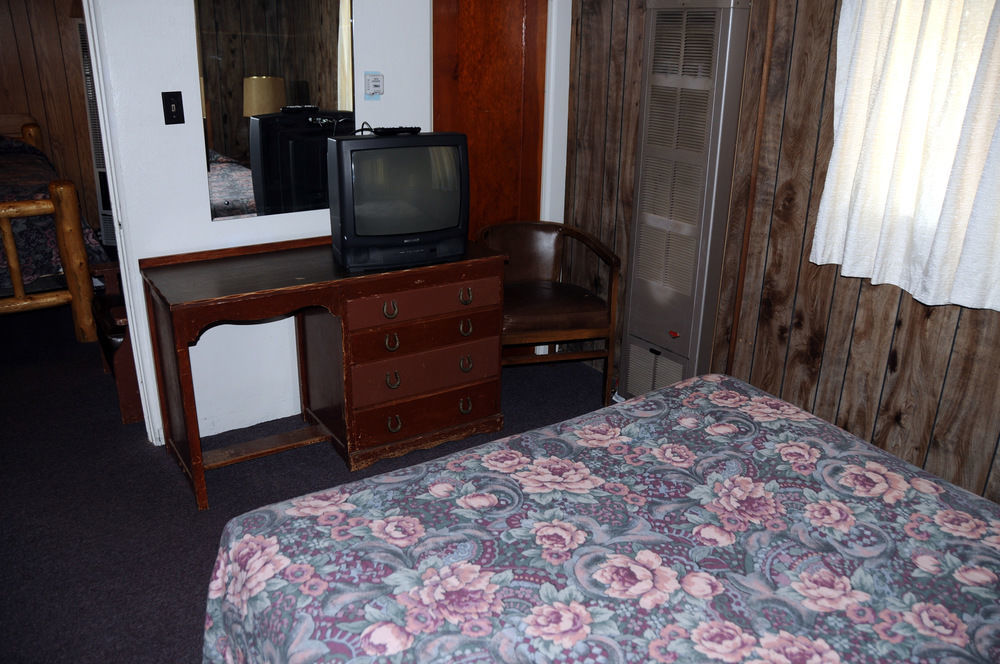 Rainbow Motel Термополис Экстерьер фото