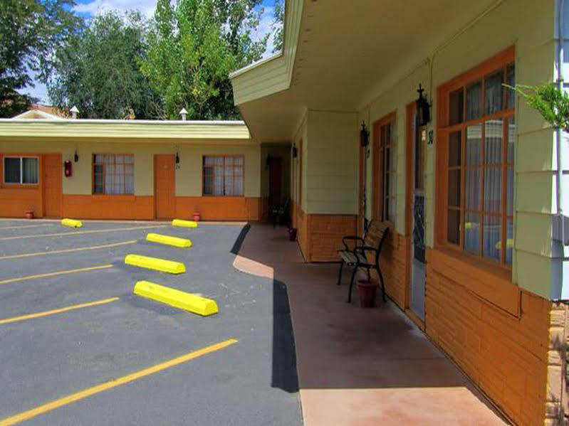 Rainbow Motel Термополис Экстерьер фото